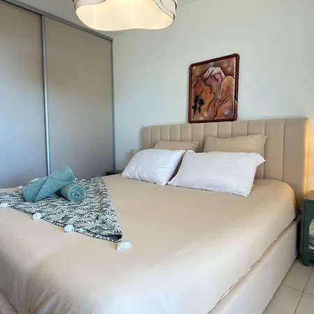 Apartamento Superbe En Bord De Avec Jacuzzi Et Vue Imprenable A *