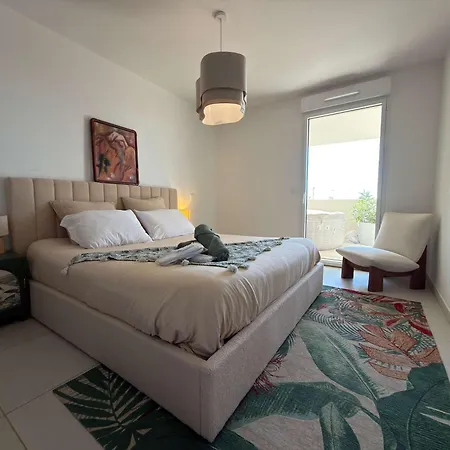 Apartamento Superbe En Bord De Avec Jacuzzi Et Vue Imprenable A *